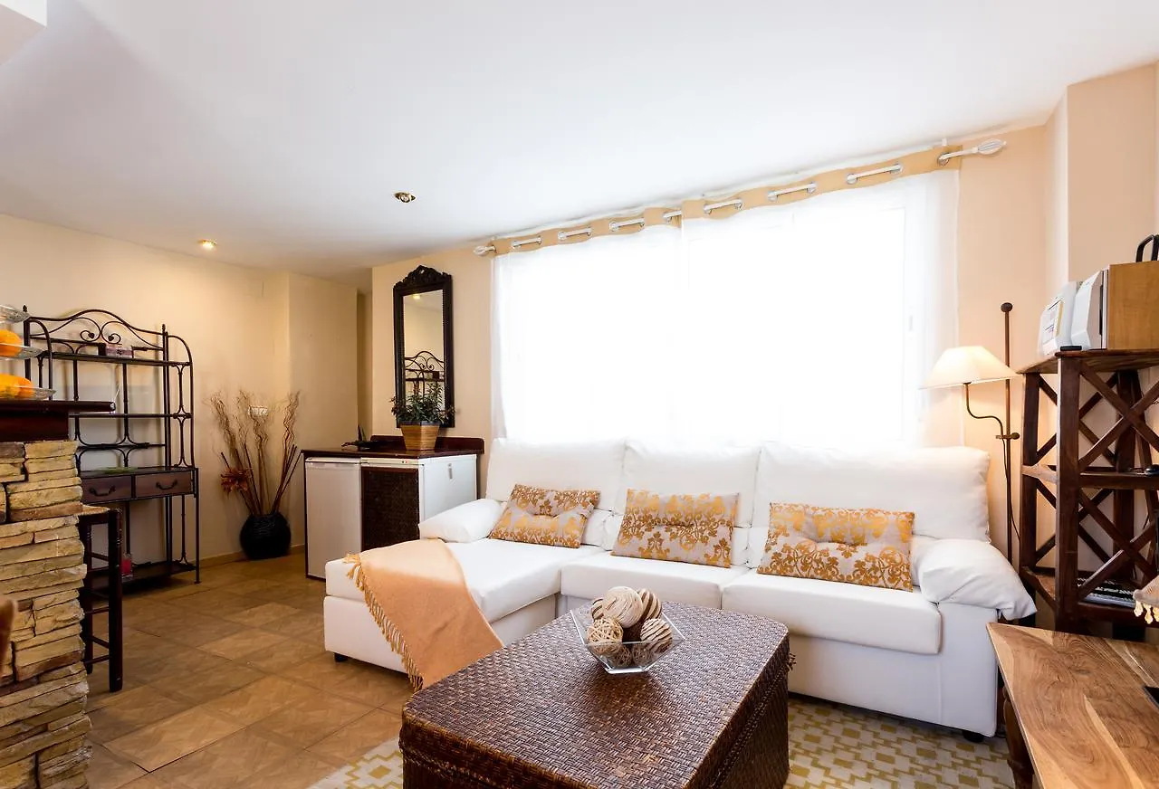 Holi-Rent Darsena Apartment Seville