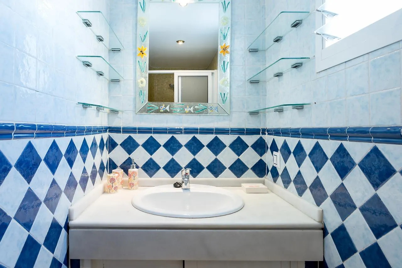 Holi-Rent Darsena Apartment Seville