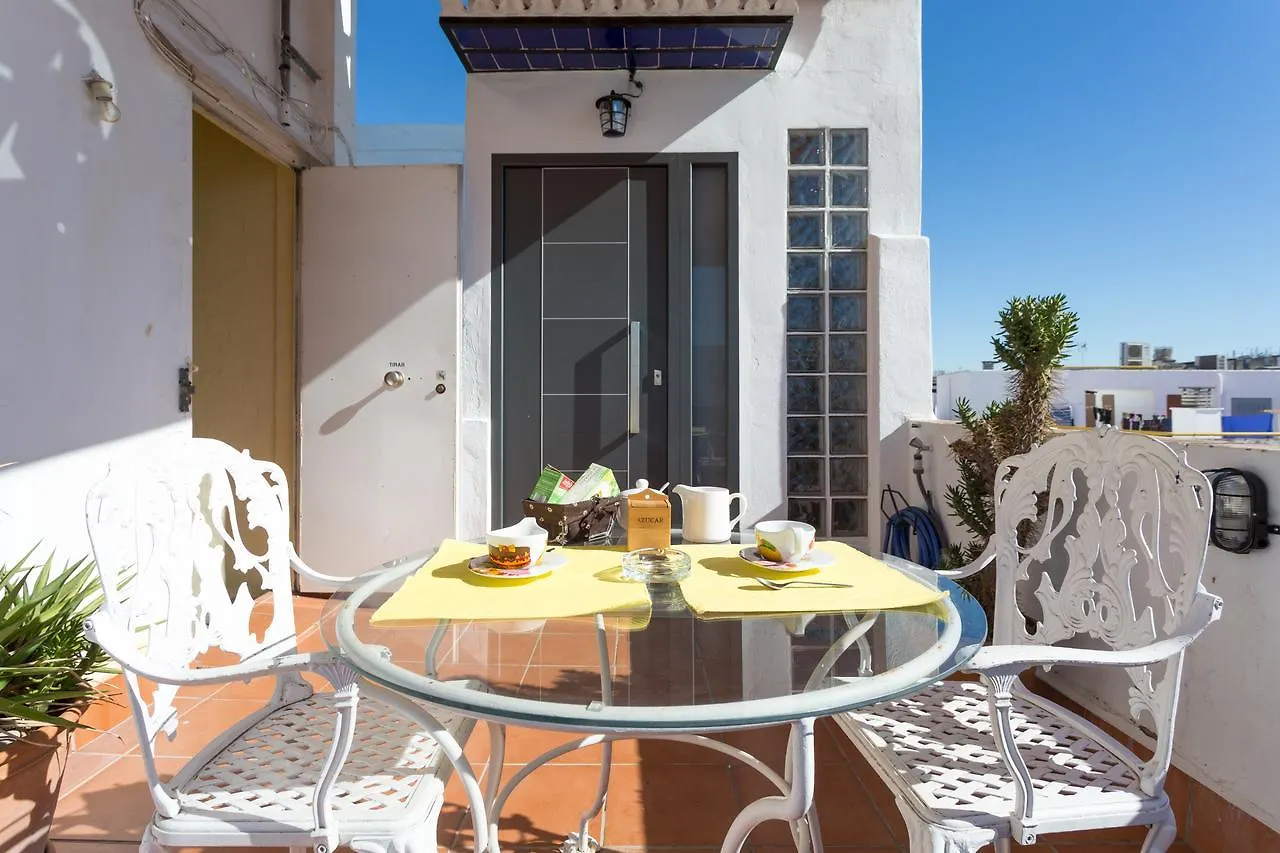 Holi-Rent Darsena Apartment Seville