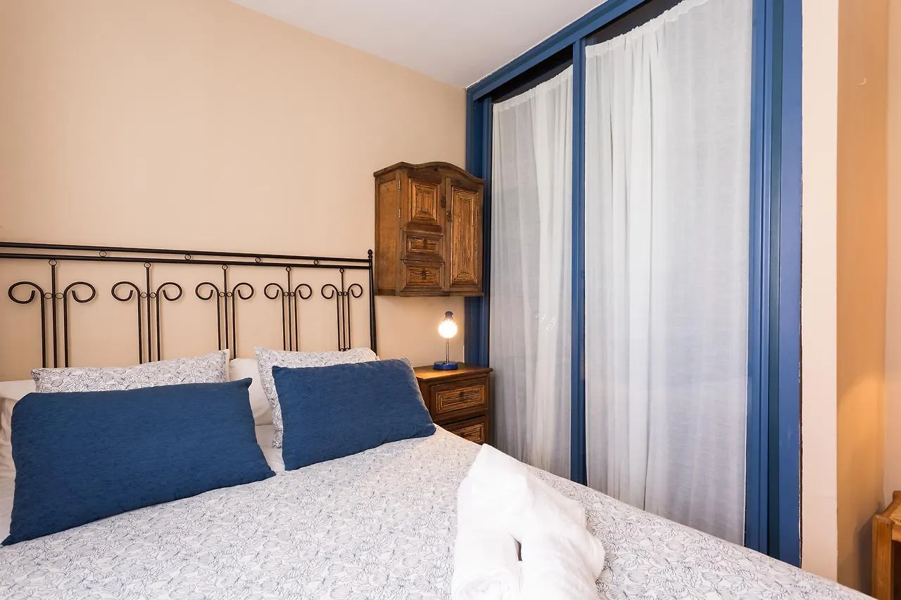 Holi-Rent Darsena Apartment Seville 0*,
