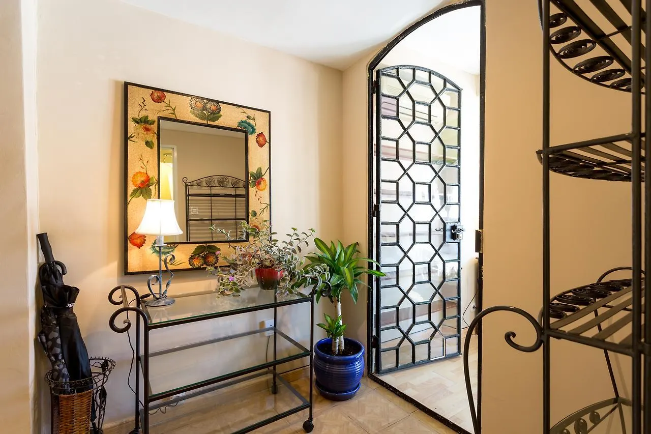 Holi-Rent Darsena Apartment Seville