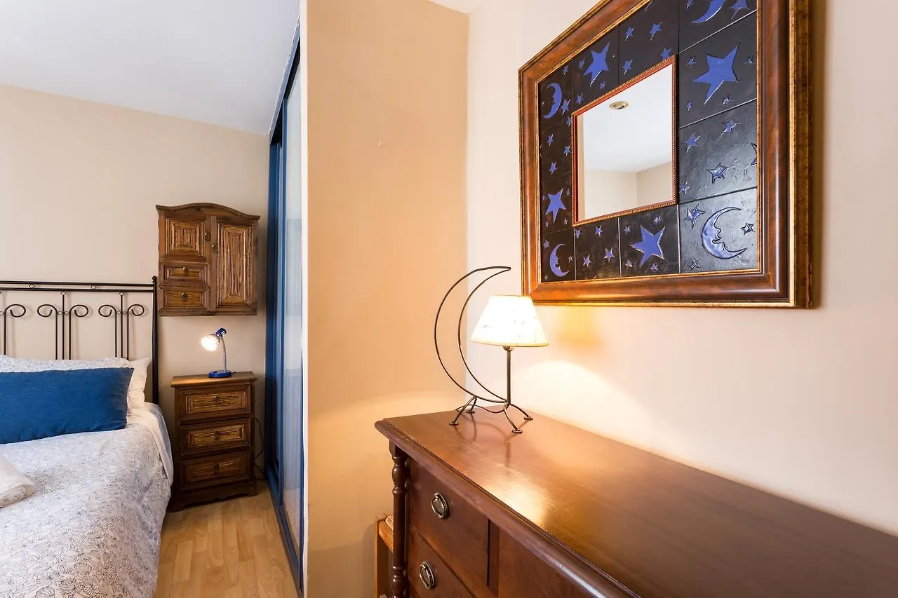 Holi-Rent Darsena Apartment Seville 0*,  Spain