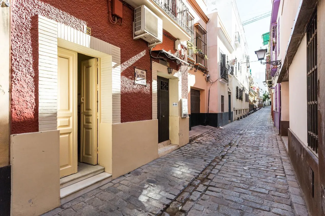 Holi-Rent Darsena Apartment Seville