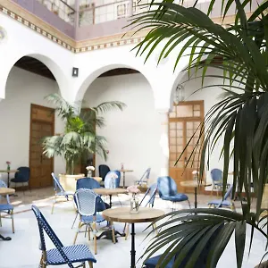 3* Konukevi Nuea Santiago15